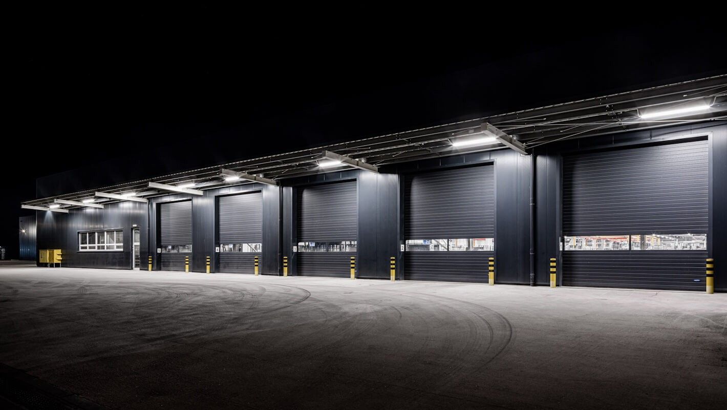 Schweiker_fabryka_okien_z_oswietleniem_lena_lighting_tores_led_pc