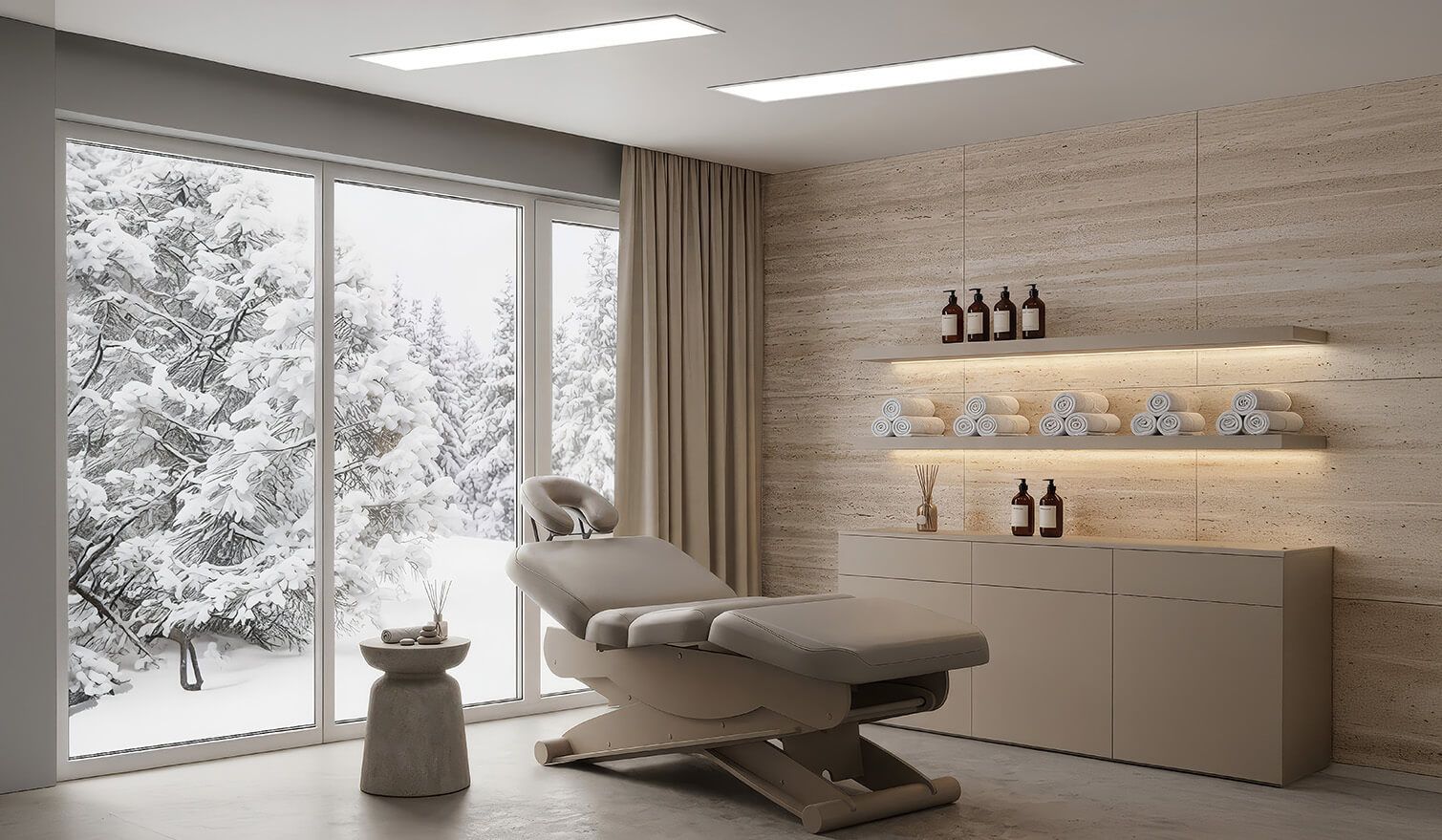 Intérieur d'un institut de beauté, mettant en avant un fauteuil et une fenêtre, avec un éclairage optimal pour le confort des soins esthétiques | Lumedic