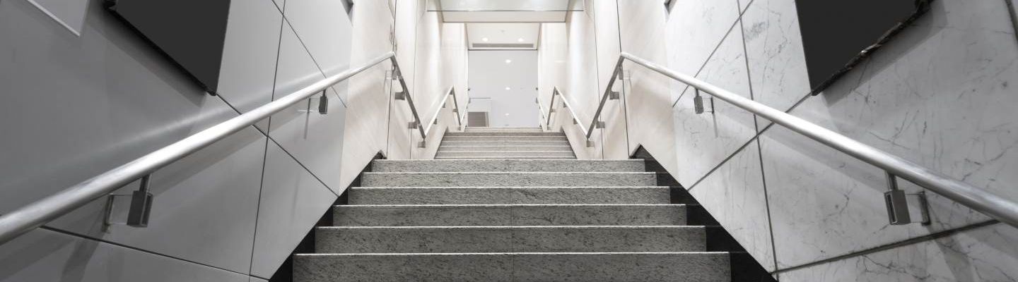 Lena Lighting escalier